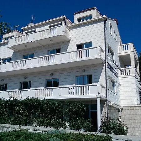 Cocoon & Auberge de jeunesse