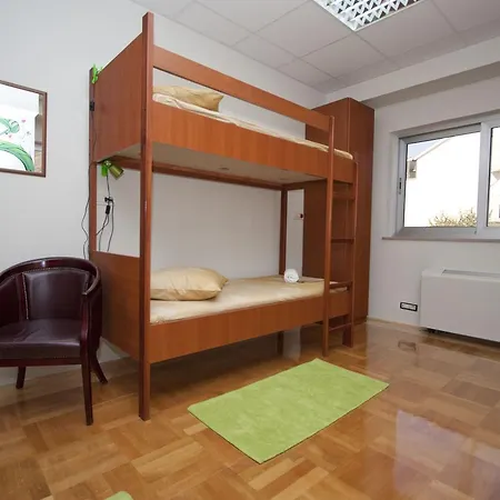 Cocoon & Auberge de jeunesse